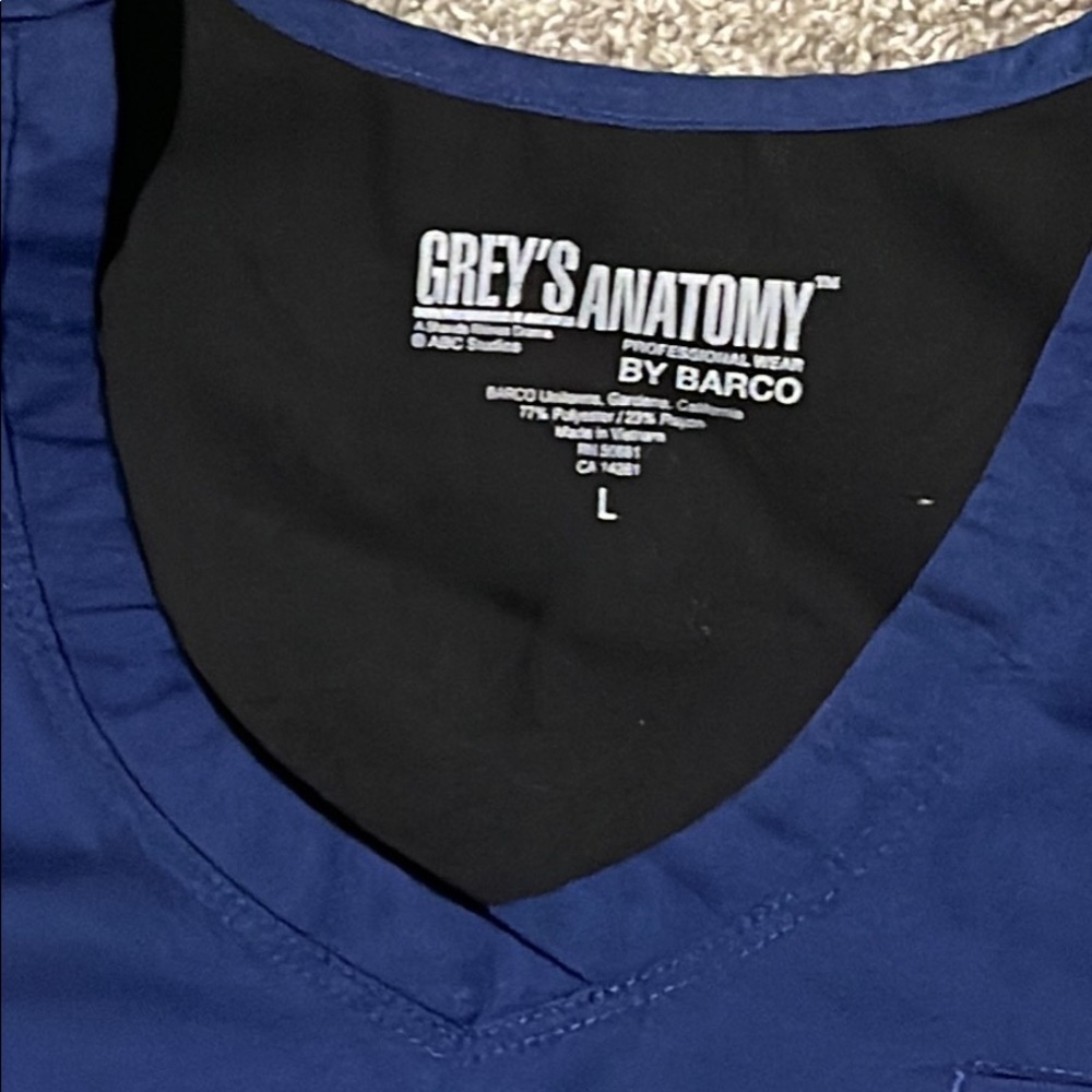 Greys anatomy navy blue scrub top